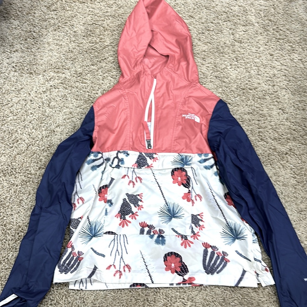 Girls north face windbreaker that becomes a waist bag